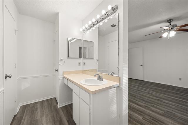 Building Photo - 7509 Echo Hill Dr