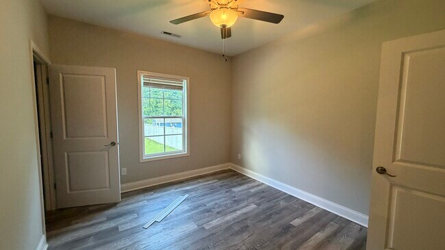 Building Photo - 441 Adalynn Cir