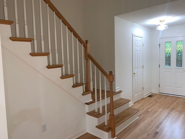 Building Photo - Don't Miss Out On This New Cumberland Town-Home For Rent, 3 Stories/3 Bedrooms/2.5 Bathroom In We...