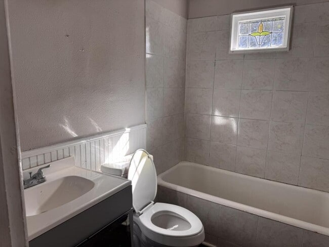 Building Photo - 2653 Foreman Cir