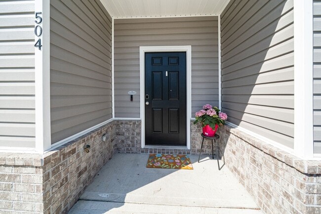 Building Photo - Stunning 3 Bedroom Townhome in Towne Park, Pooler GA