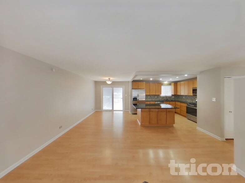 Building Photo - 1130 Pinehurst Ln