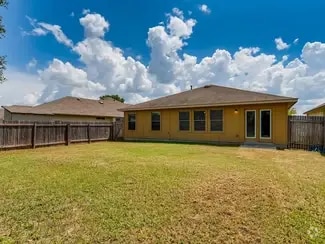 Building Photo - 15106 Parrish Ln