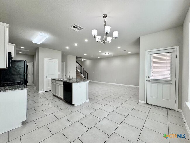 Building Photo - 113 Homily Dr