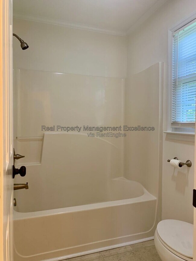 Building Photo - 5900 Swales Way