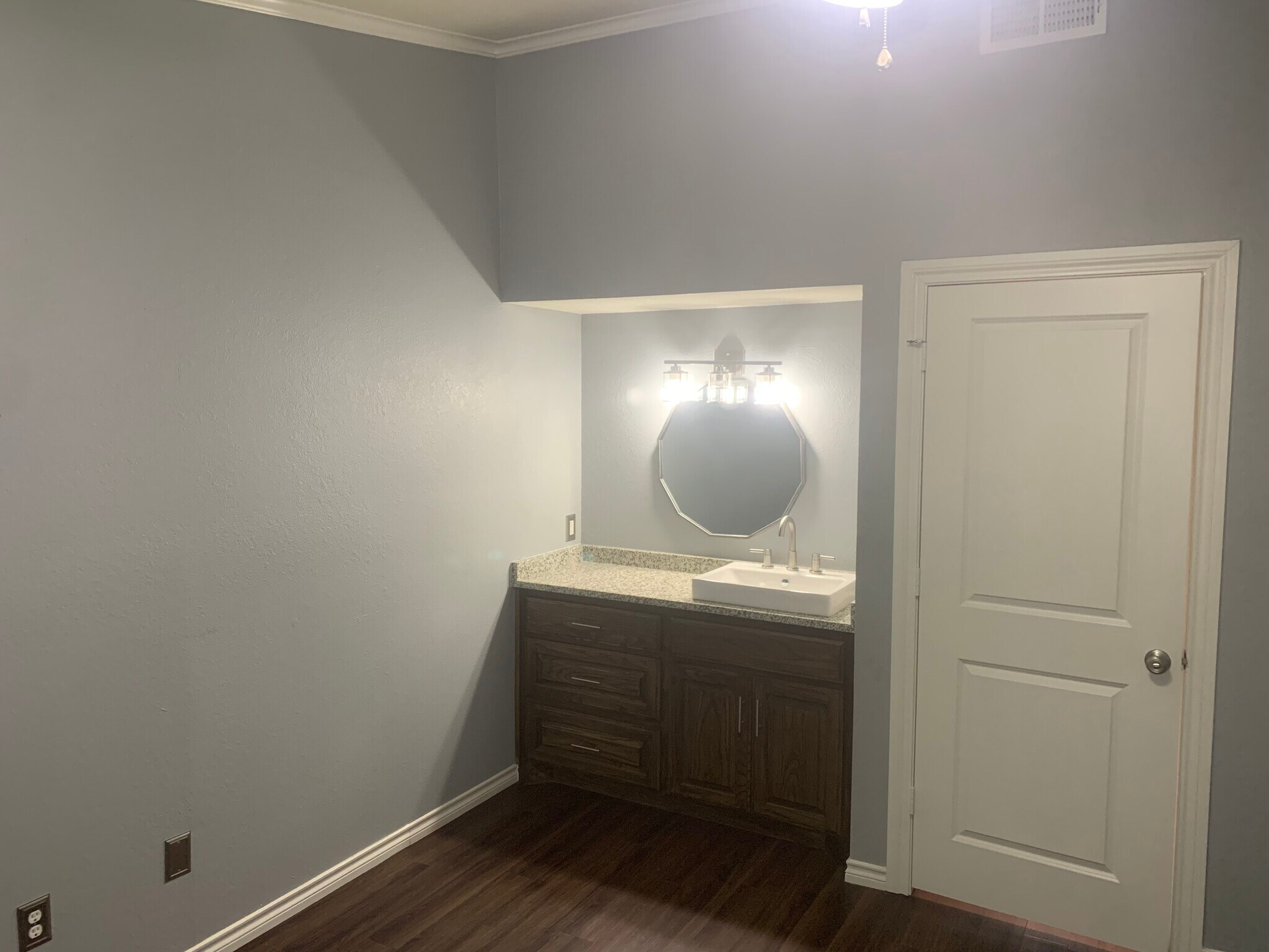 Master bedroom vanity. - 3641 Bryce Ave