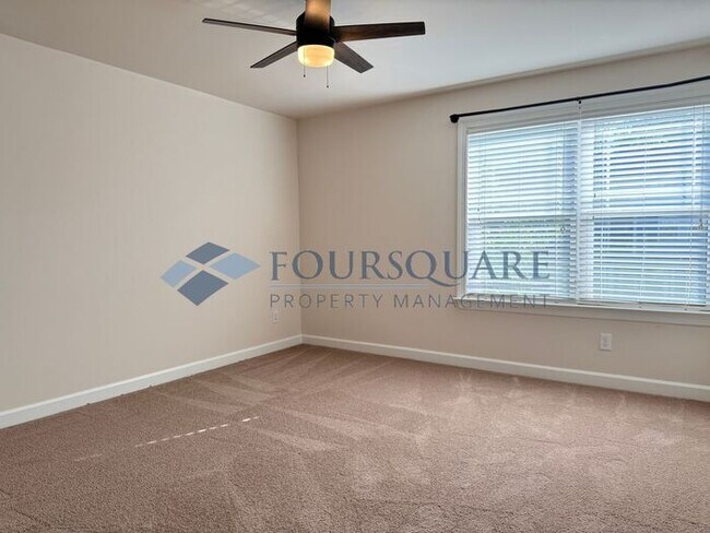 Building Photo - Spacious End-Unit Townhome with 2-Car Garage & Private Patio – Near Beaver Creek & Downtown Apex