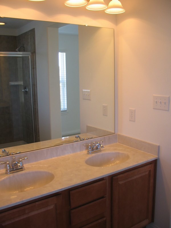 Building Photo - Fishers 4BDRM, 2.5BA home near Hamilton To...