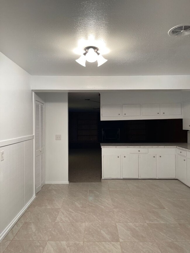 Building Photo - 4336 Liberty Hill Rd