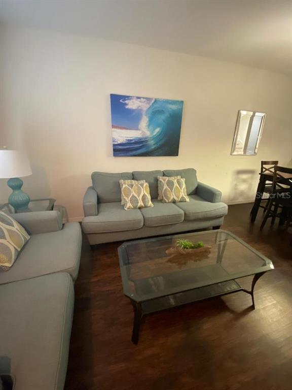 Building Photo - 8928 Shine Dr