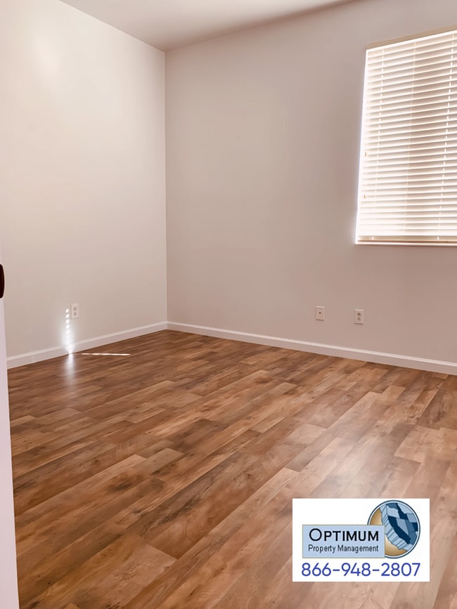 Building Photo - Beautiful 4 Bedroom, 2 Bathroom Single-Family Home in the Heart of Adelanto