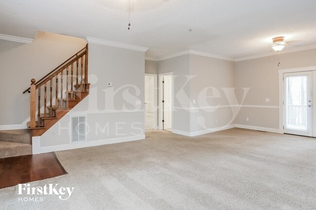 Building Photo - 5300 Oglethorpe Ct