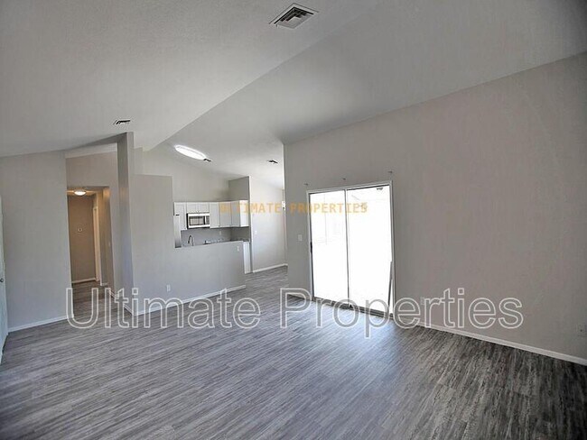 Building Photo - 7628 W Hazelwood St