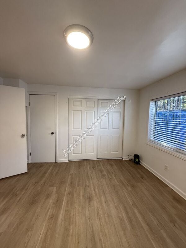 Building Photo - 943 53rd St