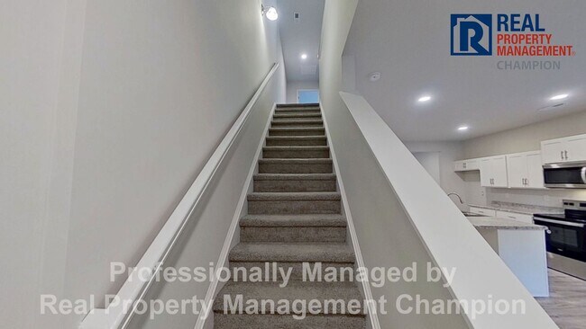 Building Photo - Newly Constructed 3 BD 2.5 BA w/Open Floor Plan