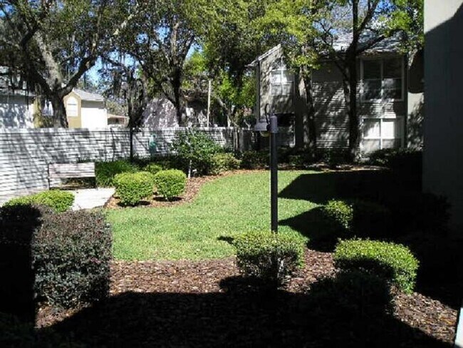 Building Photo - South Tampa condo in Hyde Park