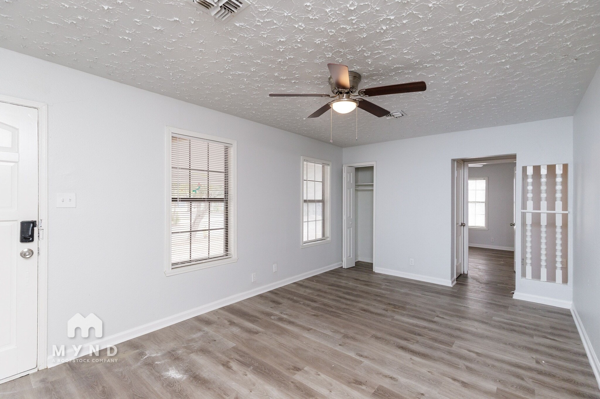 Building Photo - 2149 Karen Dr