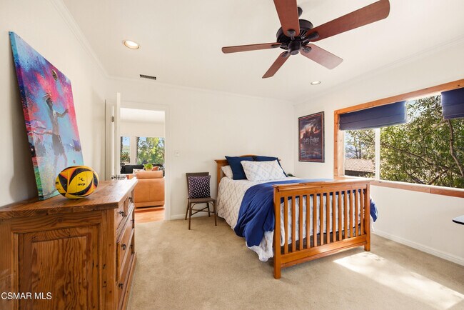 Building Photo - 6110 Colodny Dr