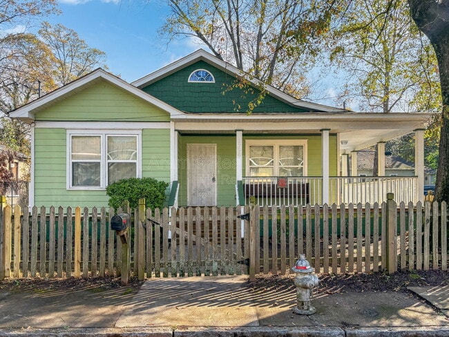 Primary Photo - 1296 Marcy St SE