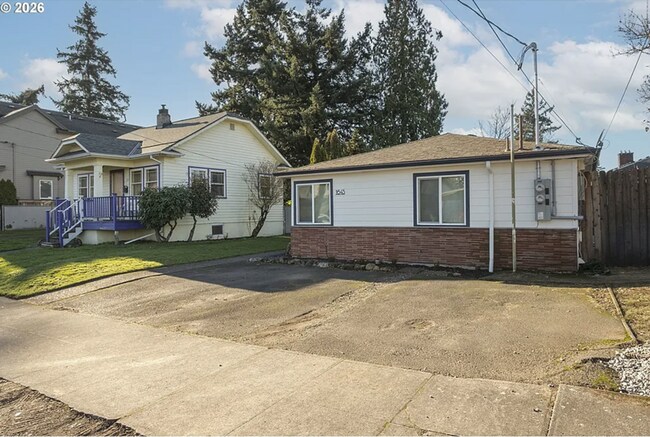 Building Photo - Ready Now - Just A Birdie Away from Rose City Golf Course!