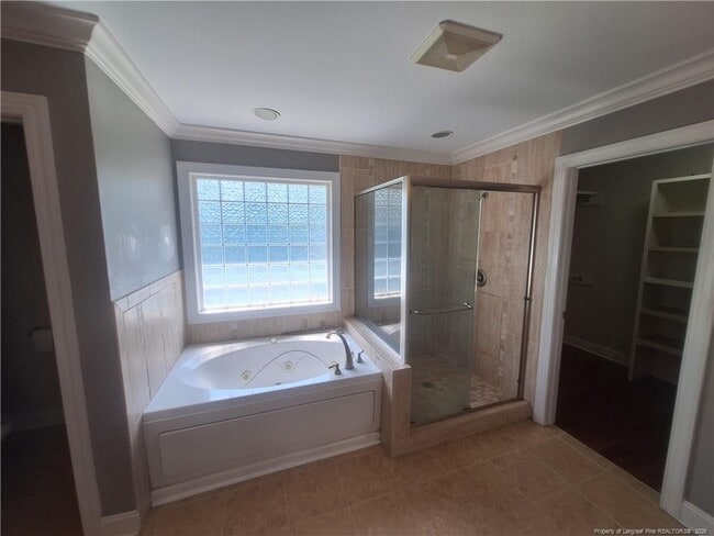 Building Photo - 2083 Broadman Ave