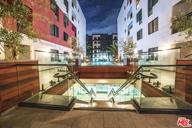 Building Photo - 1234 Wilshire Blvd