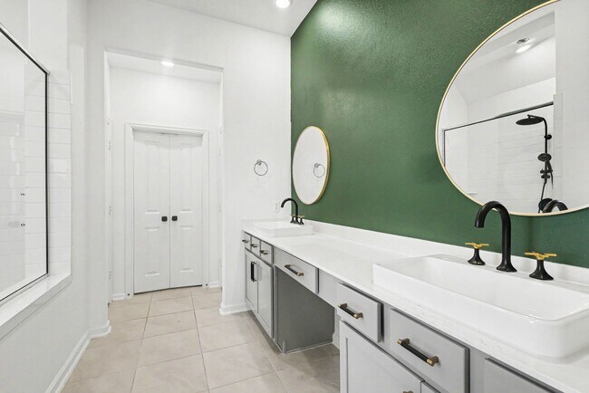 Building Photo - 9407 Sea Star Ln
