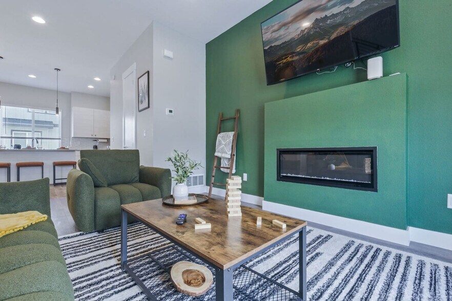 Building Photo - 6029 Benton St