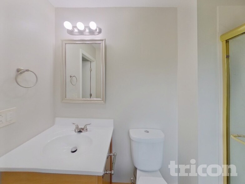 Building Photo - 1235 Casa Solana Dr