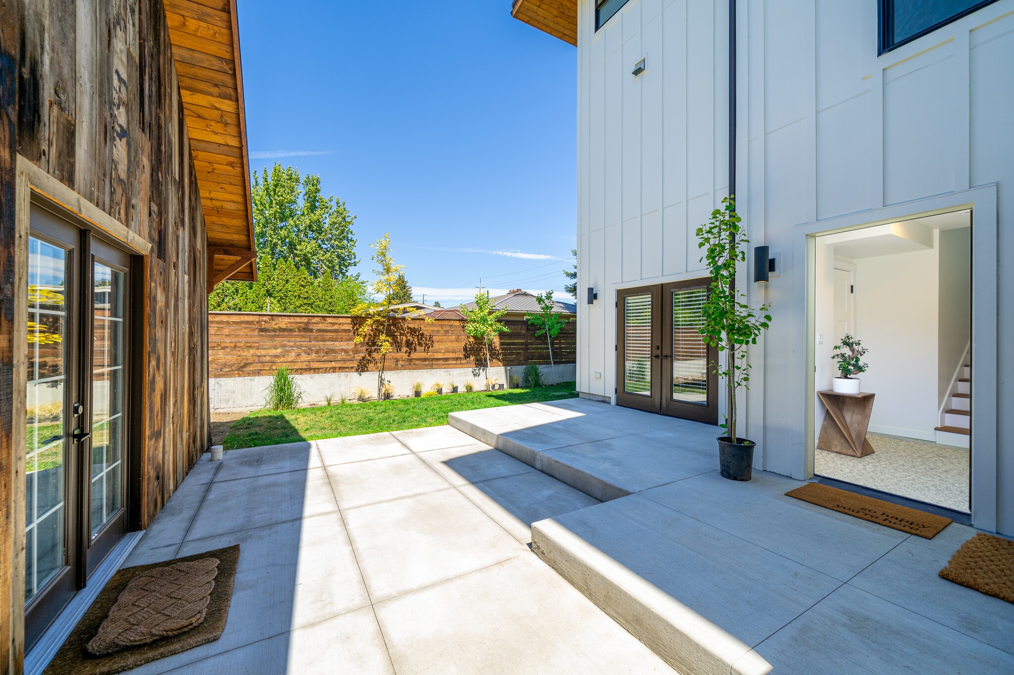 Unit B - 1 bedroom - 500 Surry Rd