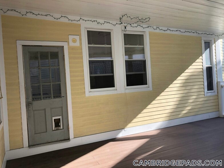 Building Photo - 56 Portsmouth St