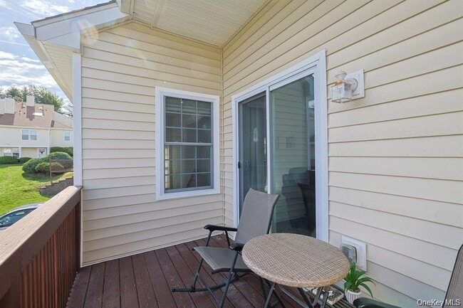 Building Photo - 2314 Whispering Hills Dr