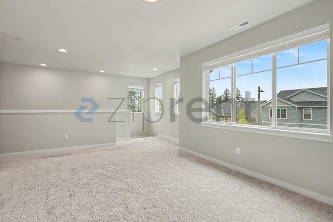 Building Photo - 8565 SW 176th Ave