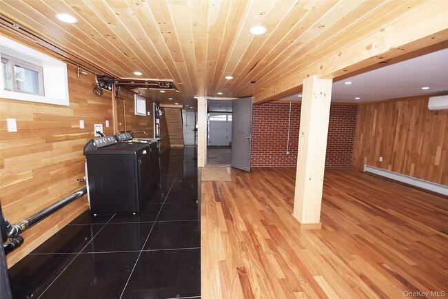 Building Photo - 86-16 262nd St