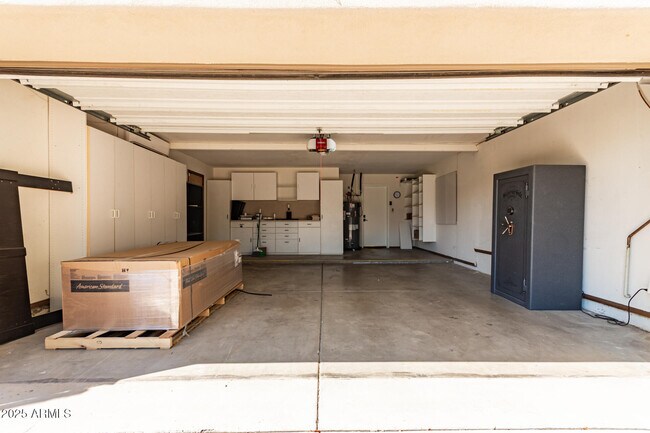 Building Photo - 9740 E Gold Dust Ave