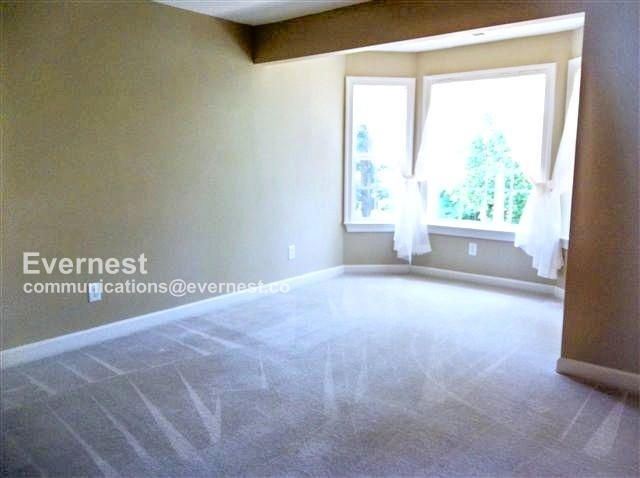 Building Photo - 3204 Eagles Watch