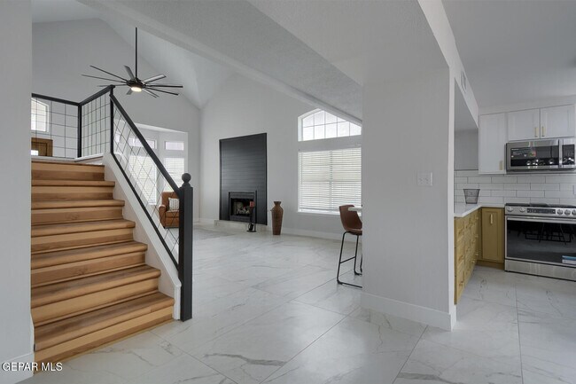 Building Photo - 7413 Le Conte Dr