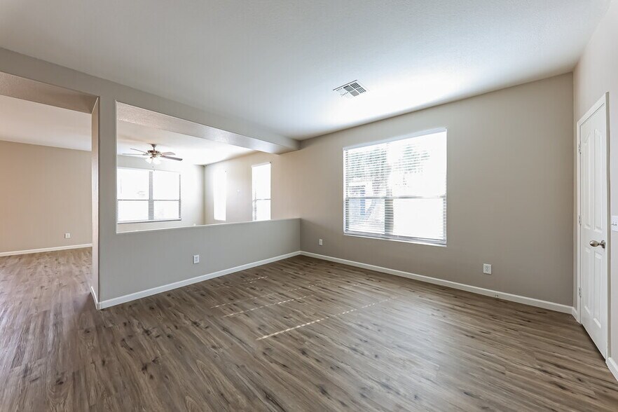 Building Photo - 16921 W Marconi Ave