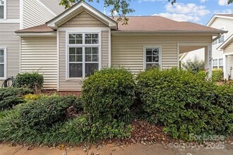 Building Photo - 17331 Villanova Rd