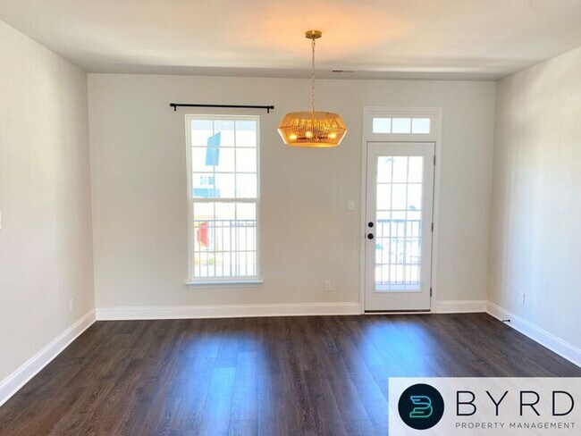 Building Photo - 6836 Leire Ln