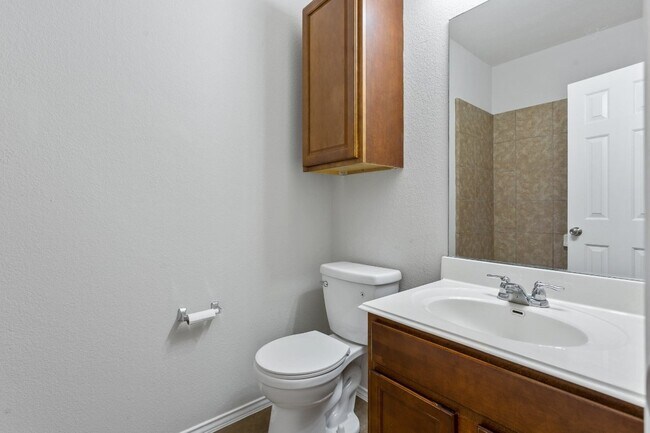 Building Photo - 20725 Mead Bend