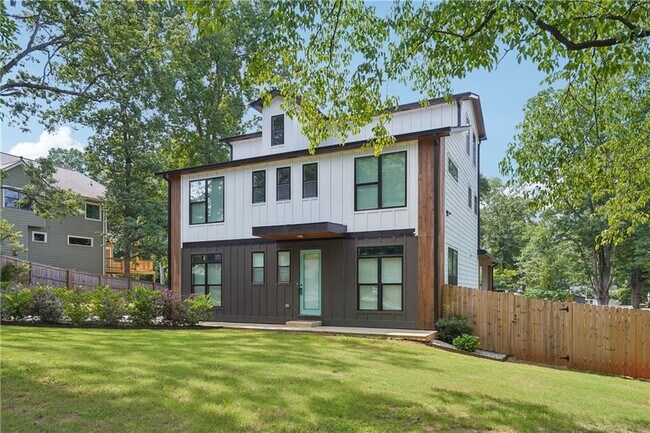 Building Photo - 3087 Alston Dr