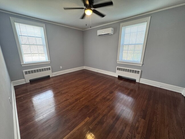 Building Photo - 423 Chestnut St