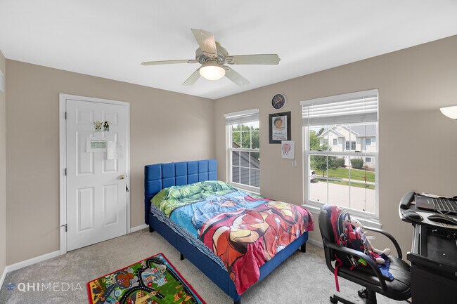 Building Photo - 3569 Charlemaine Dr