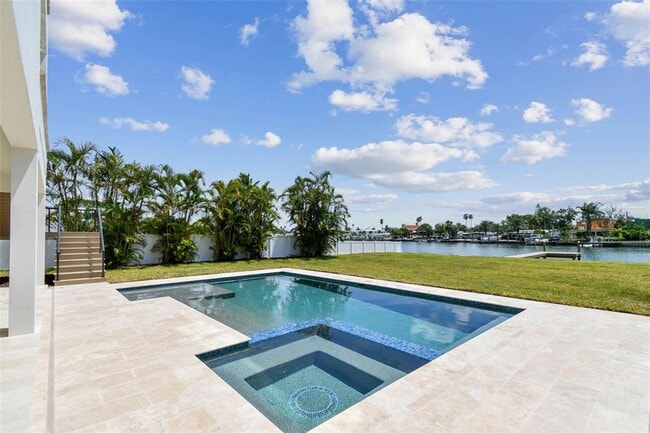 Building Photo - 3 Treasure Ln