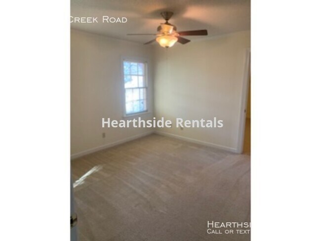 Building Photo - 215 Bent Creek Dr