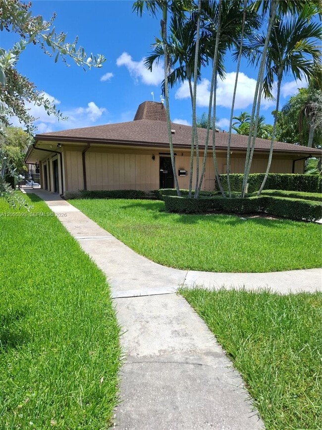 Building Photo - 10425 SW 112th Ave