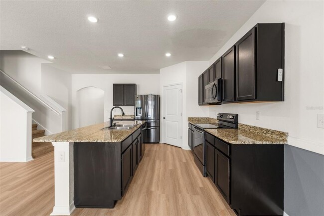 Building Photo - 8008 SW 62nd Ct