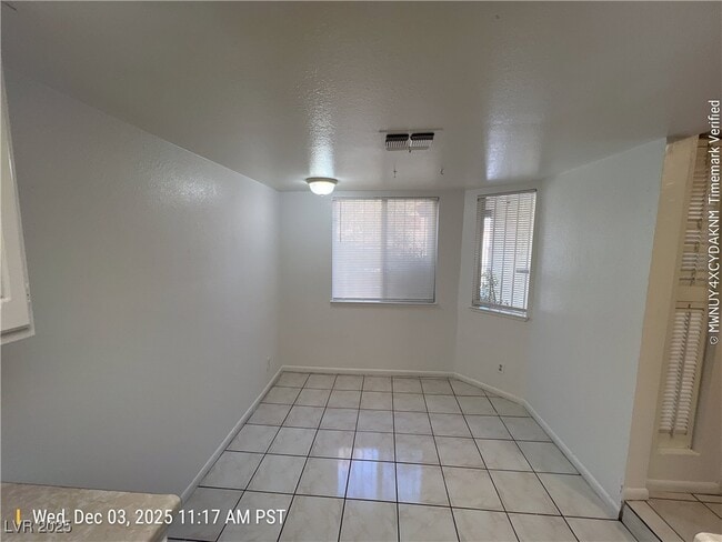 Building Photo - 2417 Lourdes Ave