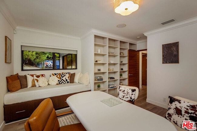 Building Photo - 9991 Liebe Dr